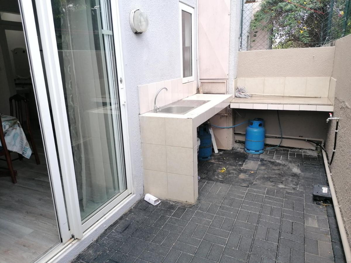 Montagu Apartment Flic en Flac Екстер'єр фото